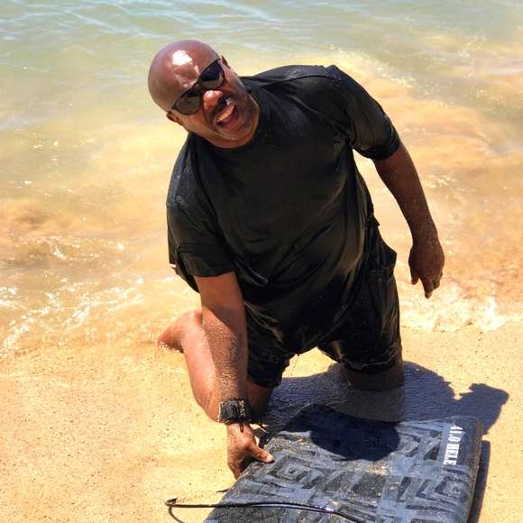 Meet your Posher, Manny - Picture 5 of 16